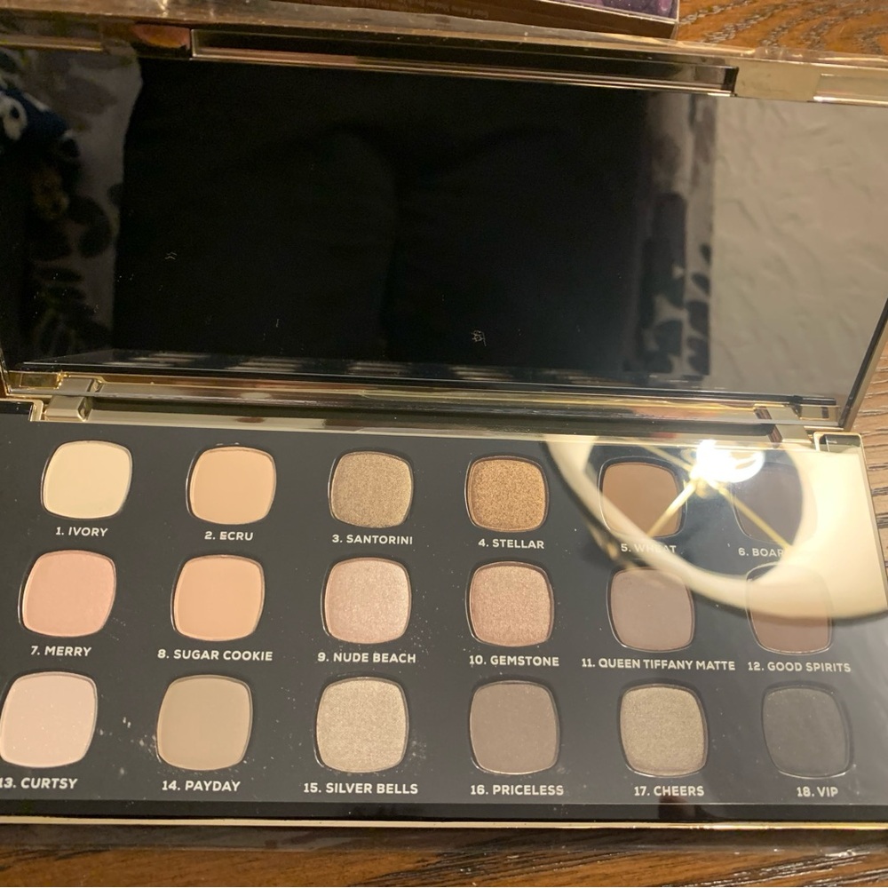 bareMinerals The Hidden Treasure Palette - Ready Eyeshadows